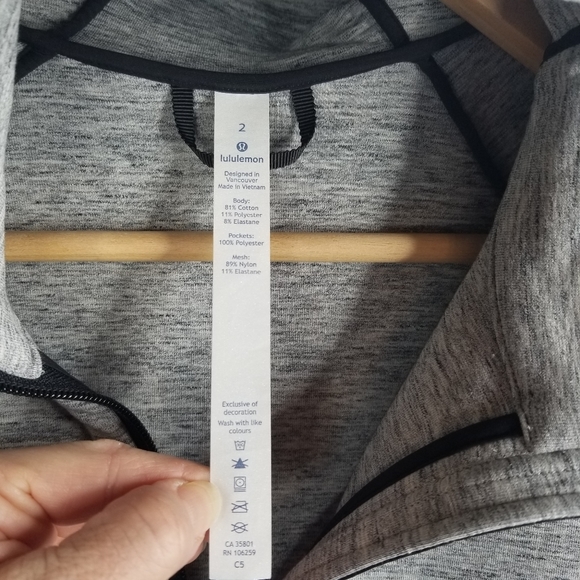 Lululemon "Going Places" Jacket Size 2 Womens Gray - Picture 11 of 12
